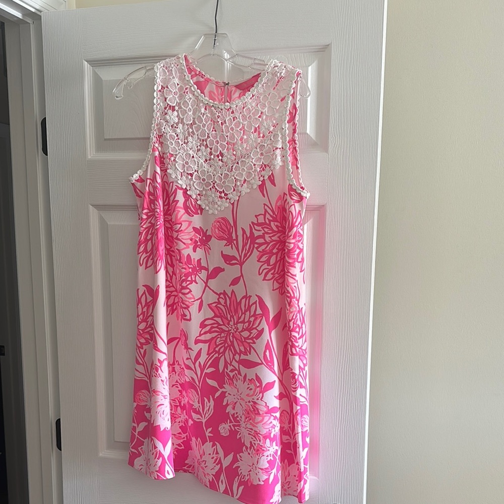 Lilly Pulitzer pink and white Floral 
Pink and White Sleeveless Dress